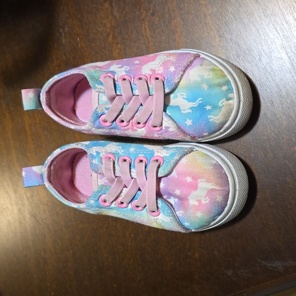 Fabkids unicorn sneakers size‎ 7